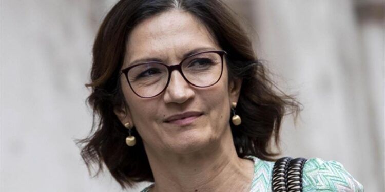 Forza Italia:  Mariastella Gelmini positiva al covid-19