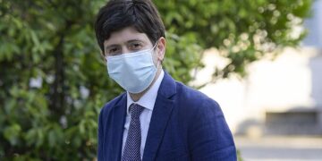 Covid-19, Speranza: “Il lavoro con le Regioni è fondamentale”