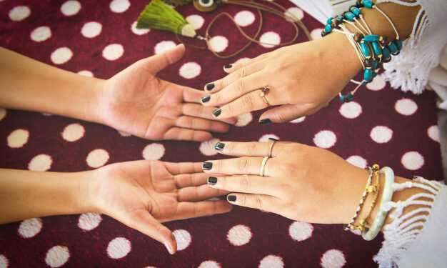 Tutto quello che devi sapere sul mondo della cartomanzia