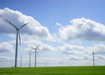 Riparazione pale eoliche in quota: pericoli e difficoltà