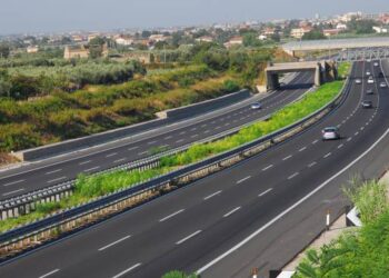 Diramazione Roma sud D19: Chiusa per una notte l’immissione del grande raccordo anulare di Roma