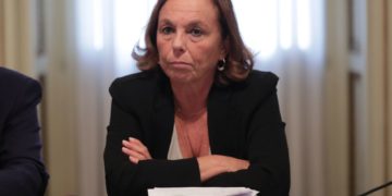 Operazione contro la pedopornografia online della Polizia Postale. Lamorgese: necessaria la collaborazione di tutti per segnalare i contenuti illeciti sul web