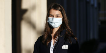 Il ministro Lamorgese: atto odioso l’attacco rivolto in rete all’infermiera vaccinata contro il Covid19