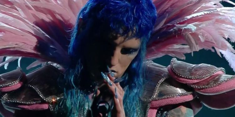 Sanremo 2021, Achille Lauro accende i social