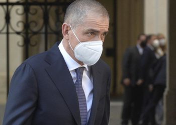 Covid, positivo sottosegretario Costa: “Sto bene, sintomi lievi”