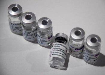 AstraZeneca, solo 70 milioni di dosi vaccino a Ue fino a giugno