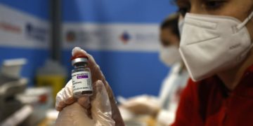 AstraZeneca, Speranza: “Stop vaccino deciso dopo dati Germania”
