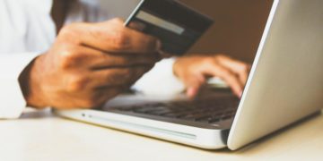 Shop online tricolore, tornano gli idealo Days