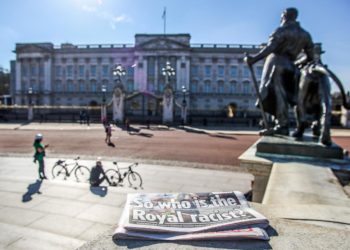 Meghan, Harry e l’intervista da Oprah: Regina “rattristata”