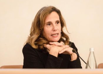 Covid, Ilaria Capua: “Virus non andrà via nemmeno con vaccino”