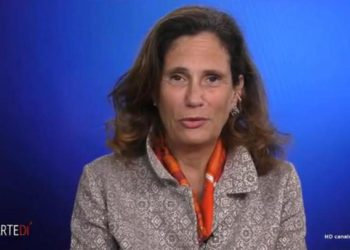 AstraZeneca, Ilaria Capua: “Vaccino funziona, vedo luce in fondo al tunnel”