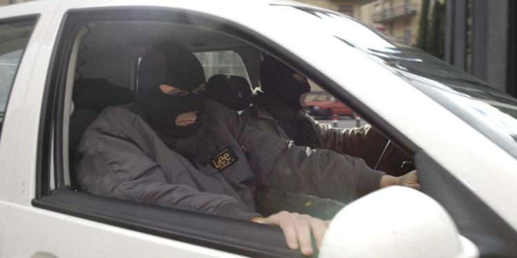 Spionaggio, fermati 2 ufficiali Marina e Forze Armate russe