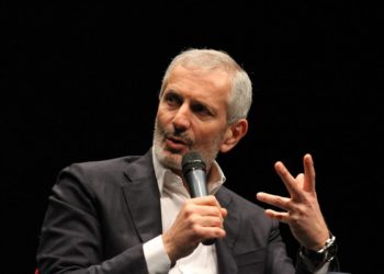 Vaccino Covid, Carofiglio: “Io volontario per quello italiano”
