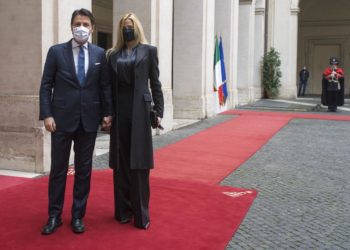 Conte, la compagna e la scorta: tribunale ministri archivia inchiesta