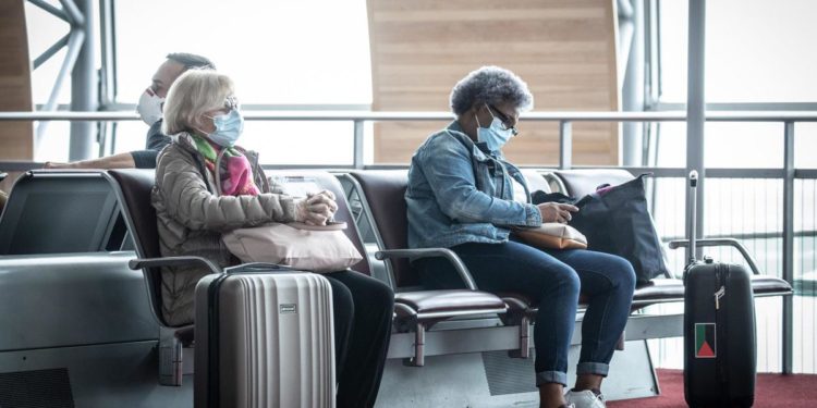 Viaggi all’estero covid, “quarantena e tampone per chi rientra in Italia”