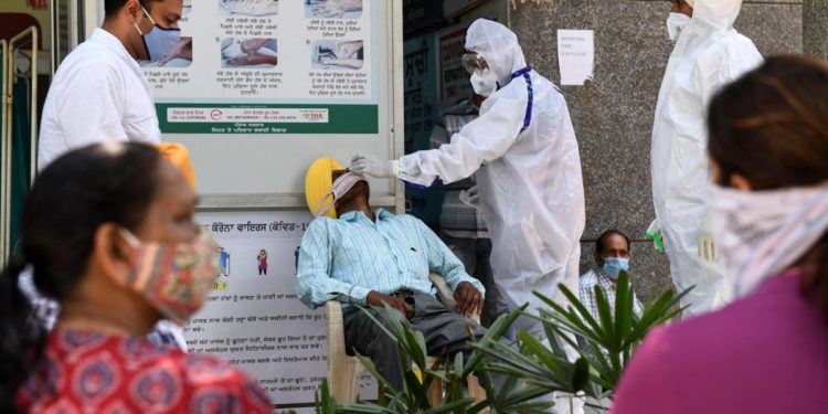 Covid, oltre 128 milioni di casi nel mondo da inizio pandemia