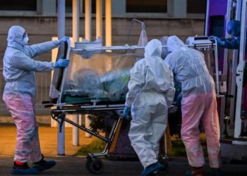 Covid Italia, oggi 24.935 contagi e 423 morti: bollettino 18 marzo