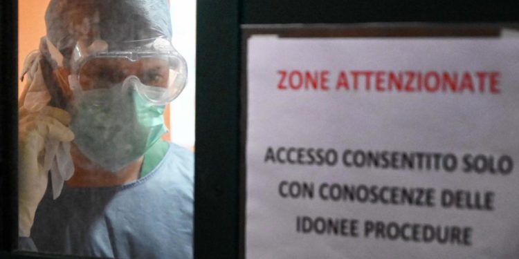 Covid Lazio, oggi 1.536 contagi e 20 morti. A Roma 800 casi