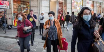 Zona rossa e nuova stretta Dpcm, oggi incontro governo-Regioni