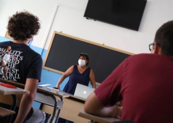 Scuola, Bianchi: “Percorsi individuali, non tutti in classe fino al 30 giugno”