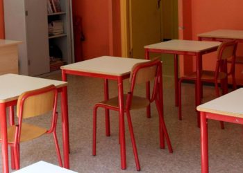 Covid scuola Piemonte, da lunedì 8 marzo 100% dad da seconda media a superiori