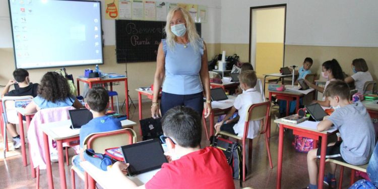 Scuola: Gissi (Cisl), ‘fate lavorare Bianchi, a giugno non si recupera, sì a patti comunità’