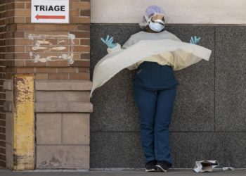 Covid Usa, meno di 50mila casi in un giorno: prima volta da ottobre