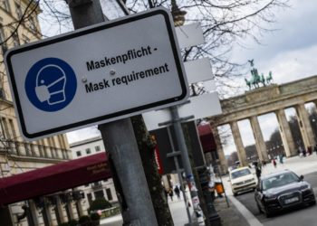 Covid Germania, oggi 9.872 nuovi casi e 43 decessi