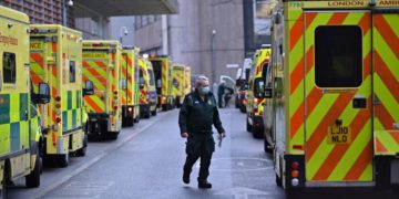 Covid Gb, crollo contagi: 5.455 casi, mai così pochi da settembre