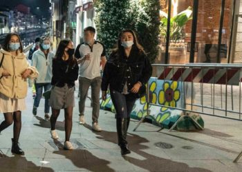 Varianti Covid, Le Foche: “Adesso sono i giovani a rischiare”