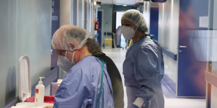 Coronavirus Abruzzo, oggi 246 nuovi contagi e 11 morti: 2 marzo