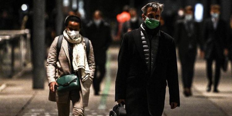 Covid Francia, oggi 4.703 contagi e 379 morti: i dati