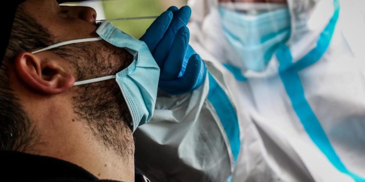 Covid Campania, 2.780 nuovi contagi e 40 morti: bollettino