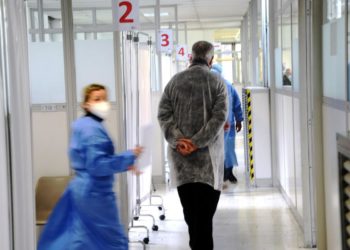 Covid Italia, “29% vaccinati, così obiettivo Ue non si raggiunge”