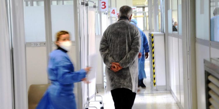 Covid Italia, “29% vaccinati, così obiettivo Ue non si raggiunge”