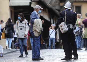 Toscana zona rossa, Giani: “Spero in miglioramento con vaccinazioni”