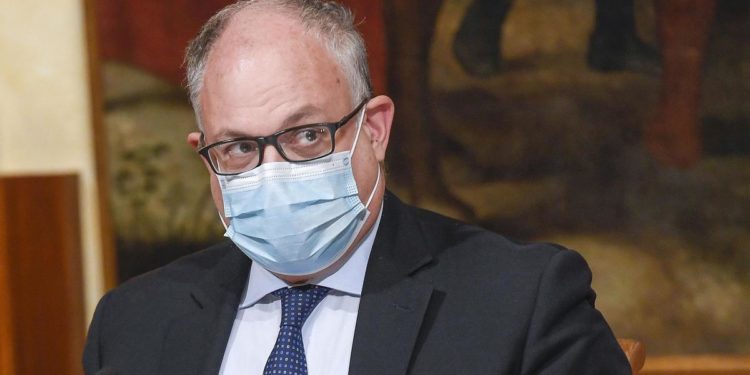 Roma, Gualtieri pronto a candidarsi sindaco per il Pd