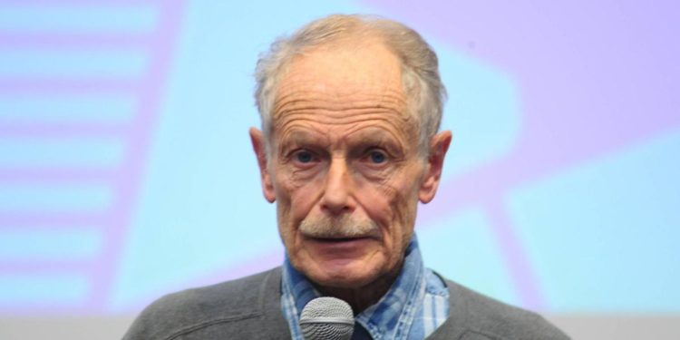 Pd, Erri De Luca: “Dimissioni Zingaretti gesto sincero, sono ulcera che non si sana”