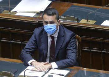 Spionaggio, Di Maio: “Espulsi due funzionari russi”