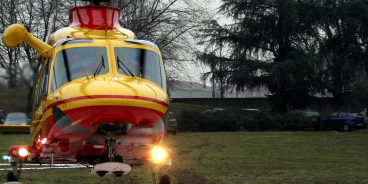 Messina, 14enne si lancia da finestra della scuola: gravissima