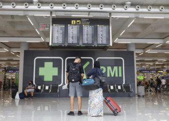Estate 2021, Crisanti: “Vacanze? Consiglio dei last minute”