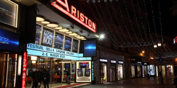 Sanremo 2021, positiva al Covid ballerina Rai