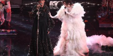 Sanremo 2021, vescovo contro il Festival: “Ha offeso la chiesa”