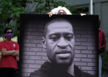 Floyd, Minneapolis risarcirà con 27 milioni di dollari la famiglia
