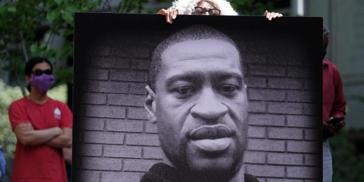 Floyd, Minneapolis risarcirà con 27 milioni di dollari la famiglia