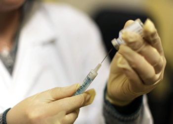 Sanità, medici di famiglia: “Bene le vaccinazioni ma imparare da errori”