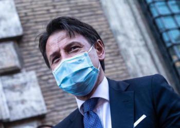 Giornata vittime Covid, Conte: “Dal ricordo la forza per vincere la sfida”
