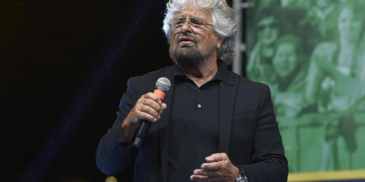 M5S, ciclone Grillo: “I due mandati sono pilastro”