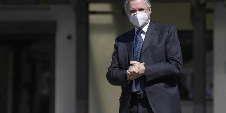 Visco: “Cauto ottimismo con campagna vaccini, forte incertezza su economia”