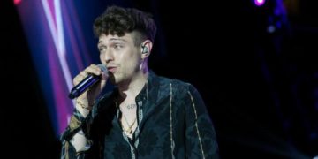 Sanremo 2021, Irama verso ritiro? La proposta di Amadeus